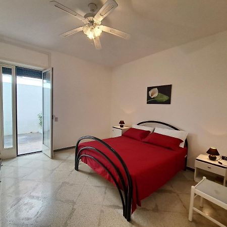 Casa Vittorio A 100M Dalla Sabbia Lido Marini Exterior foto