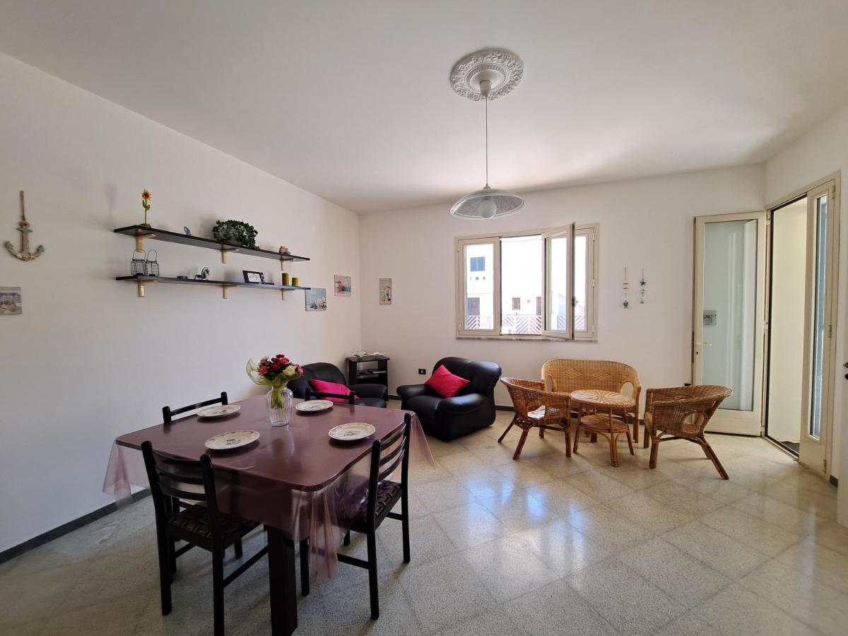 Casa Vittorio A 100M Dalla Sabbia Lido Marini Exterior foto