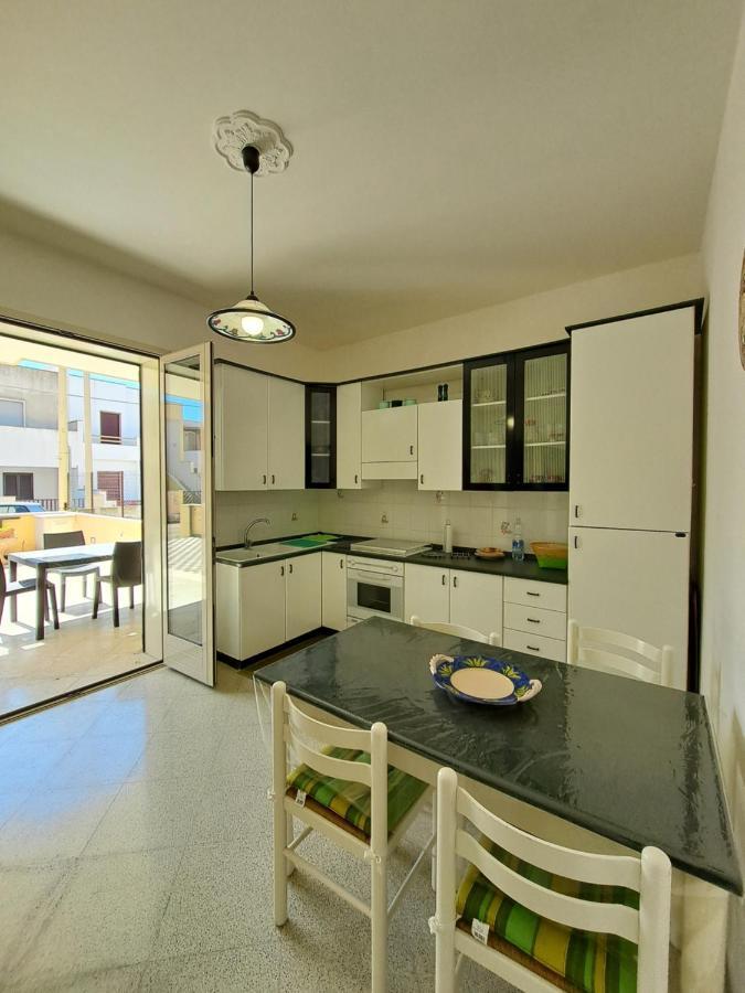 Casa Vittorio A 100M Dalla Sabbia Lido Marini Exterior foto