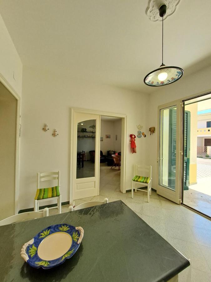 Casa Vittorio A 100M Dalla Sabbia Lido Marini Exterior foto